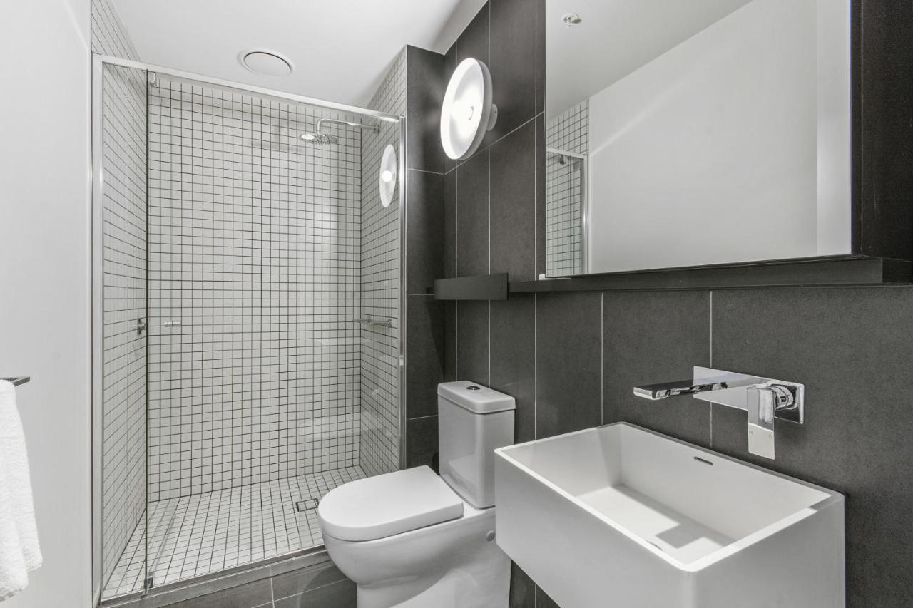 Serviced Apartments Melbourne - Empire ภายนอก รูปภาพ